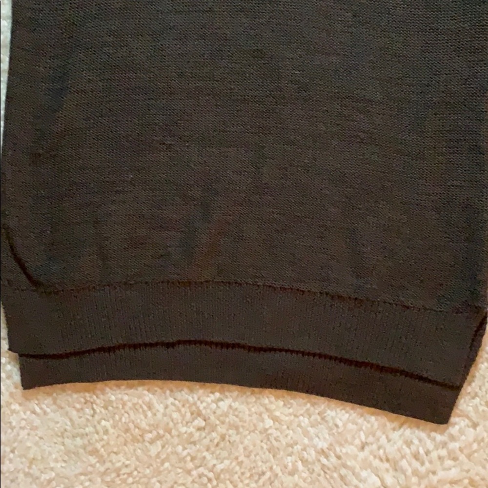 Green crew neck sweater with unique arms - Picture 5 of 7